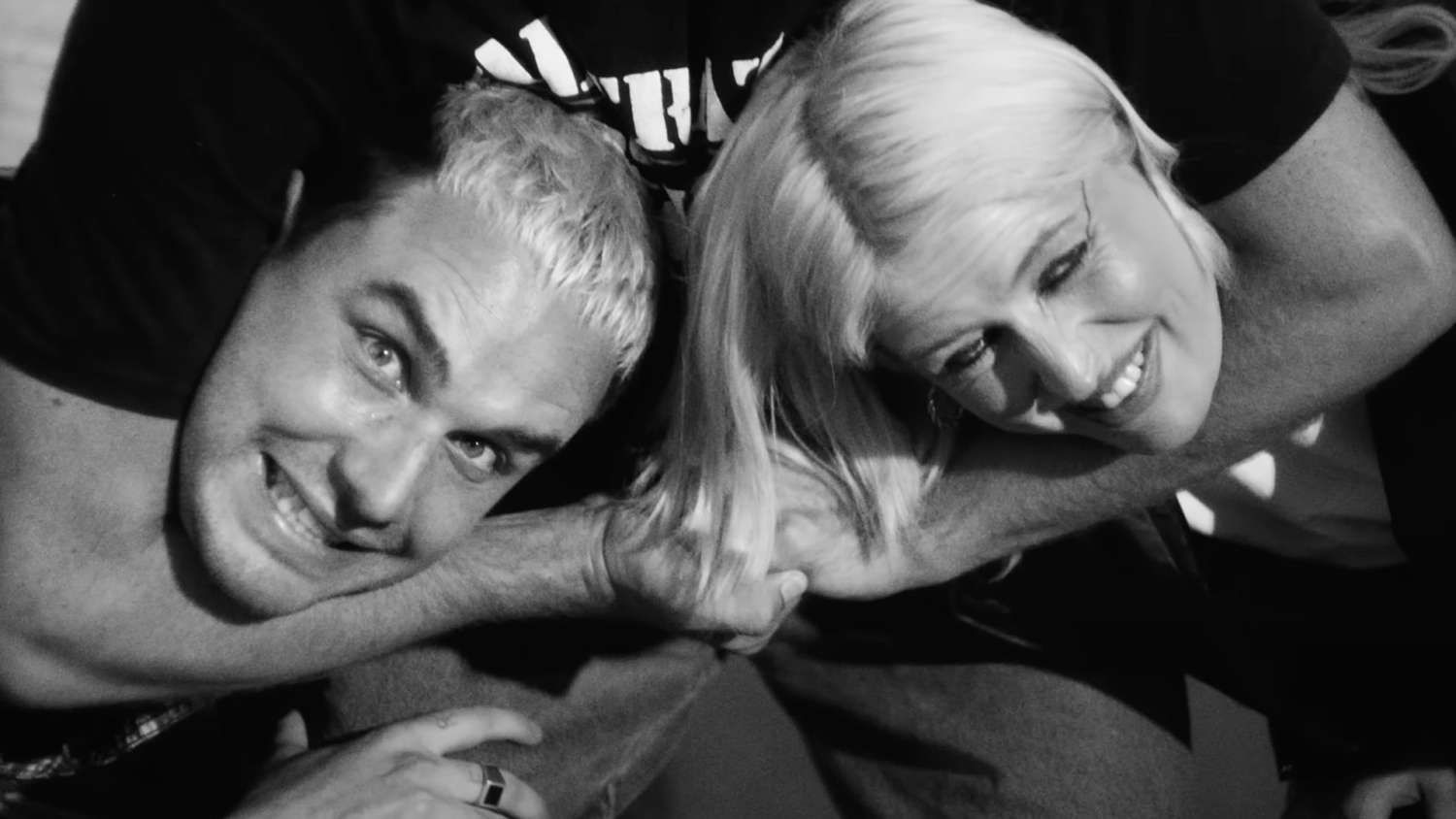 Musikvideo Amyl and The Sniffers - Chewing Gum