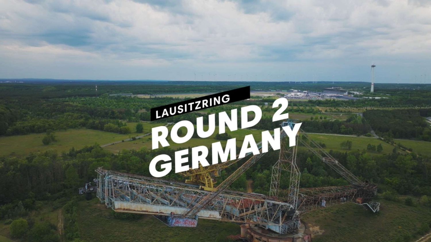 Nach einem fulminanten Start in die DTM-Saison reist das Red Bull AlphaTauri AF Corse Team zum Lausitzring, um das zweite Rennen der Saison zu bestreiten. Dabei wartet eine F1-Überraschung auf sie.