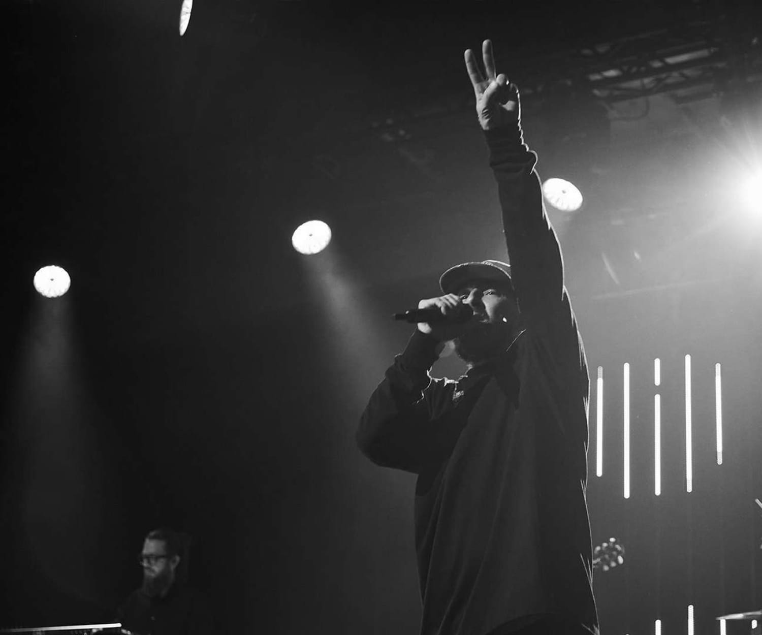 Publikum feiert Gentleman – mitreißende Stimmung im Carlswerk Victori