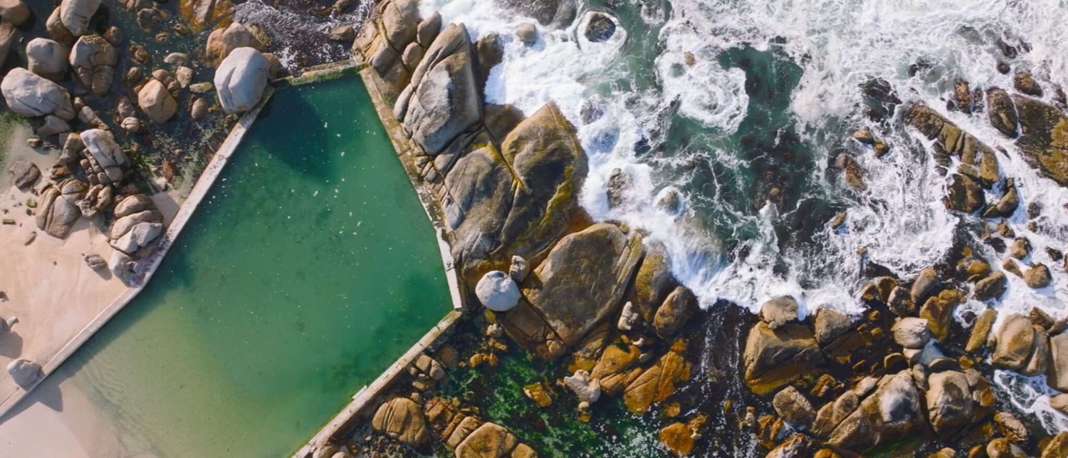 Drohnenaufnahme von Kapstadt mit der DJI Mavic 3 Cine.