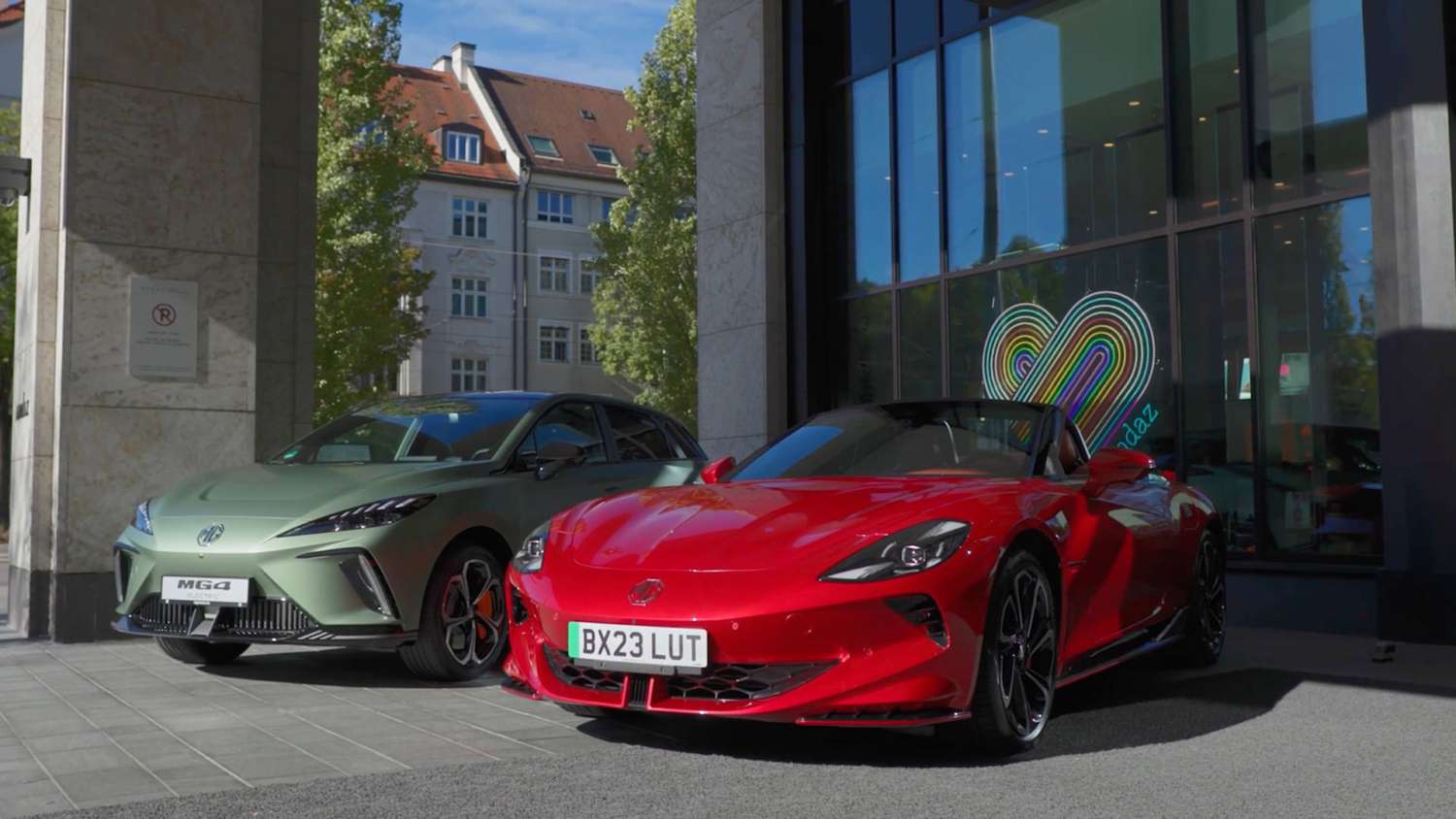 MG Motors Event im Hotel Andaz München mit Präsentationen und eleganter Atmosphäre.