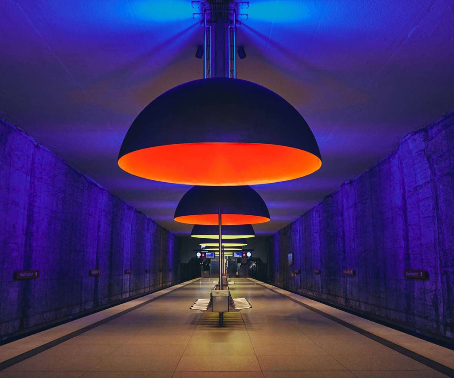 Street Art und kreative Atmosphäre an einem versteckten Ort in München.