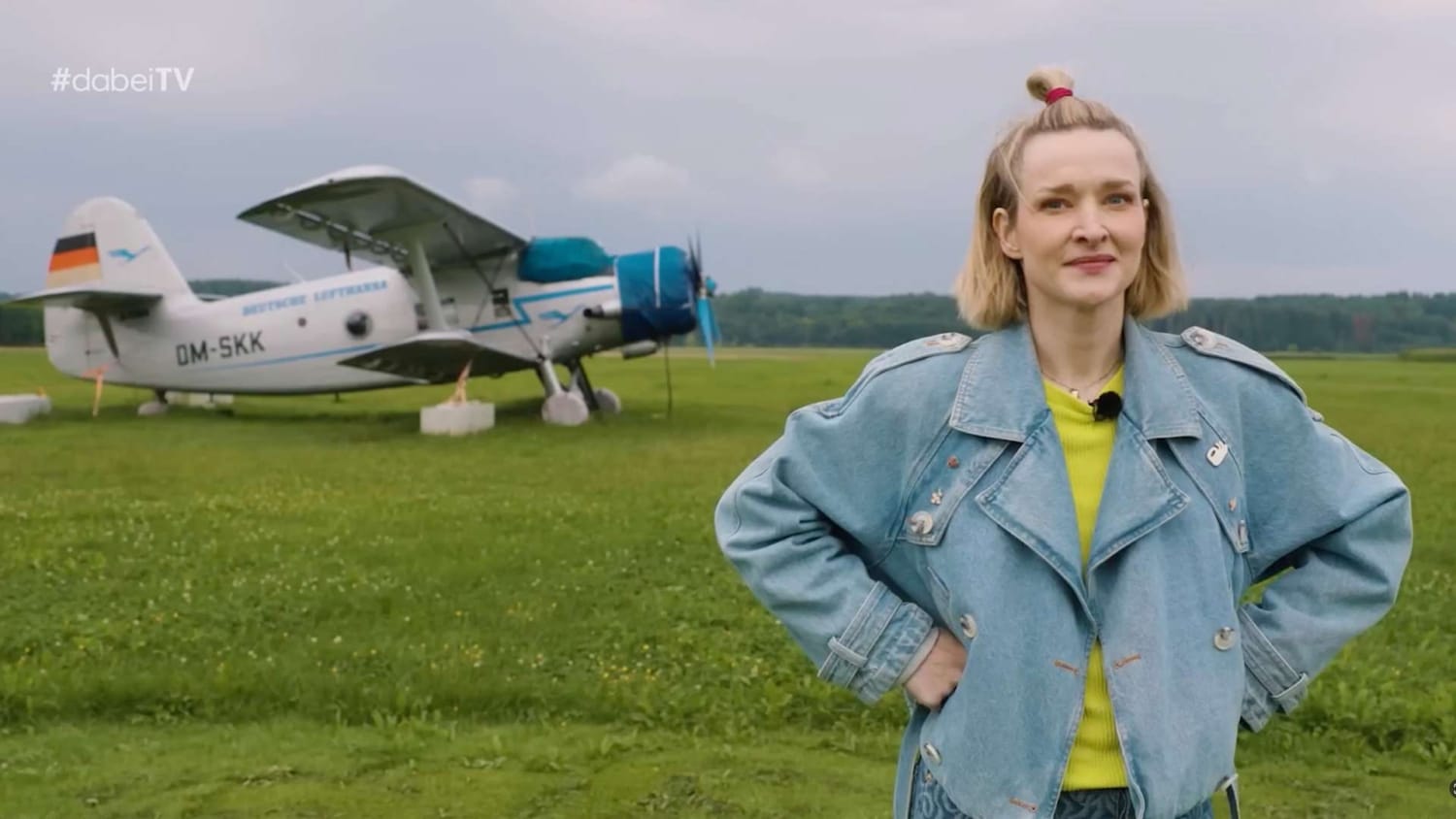 Moderatorin Ariane Alter erkundet verschiedene Traumjobs und taucht in die Realität der Berufe ein, die viele als Kinder erträumt haben