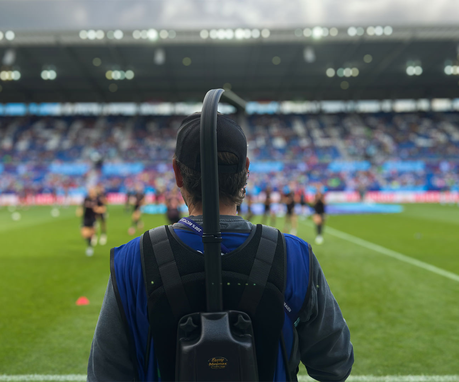 Kameraarbeit beim Dreh zu Traumfabrik Faszination Fußball im Stadion Karlsruhe